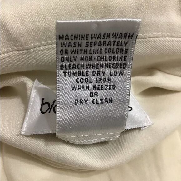 Bloomingdale’s Cream Ecru Single Button Embroidered Sleeves Blazer Size 2 Petite - Picture 10 of 13